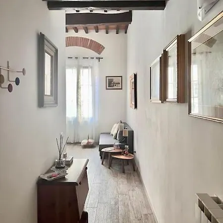 La Casa Degli Artisti, In Centro Storico Montepulciano Stazione