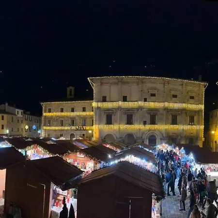 La Casa Degli Artisti, In Centro Storico Apartment